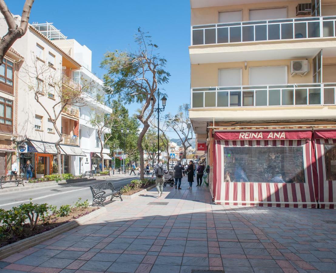 Nadine'S Place Fuengirola Bagian luar foto