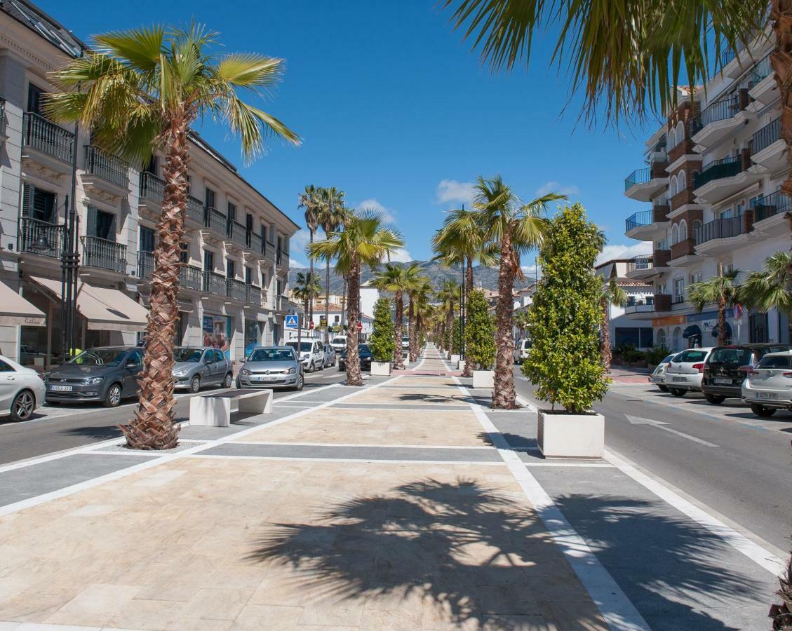 Nadine'S Place Fuengirola Bagian luar foto